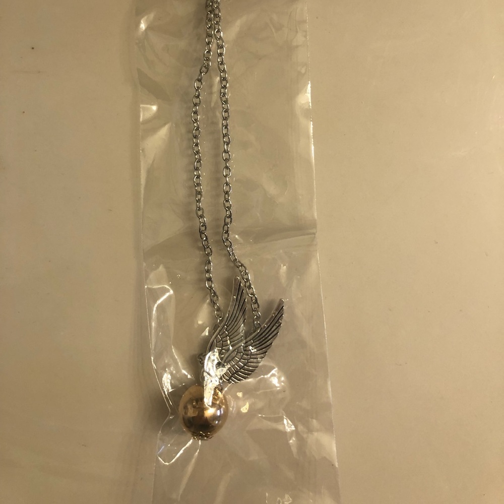 Harry Potter snitch necklace